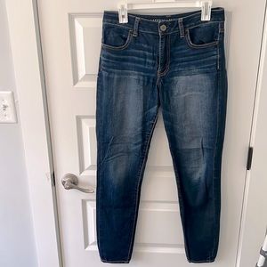 American Eagle High Rise Jegging